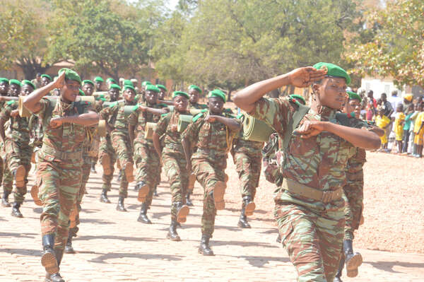 Renforcement du sentiment de quiétude au sein des populations : 1201 jeunes soldats présentés au drapeau au CFMB