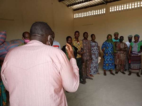 Tournée conjointe MAEP-PAPVIRE-ABC dans les Collines : Le Ministre Gaston Cossi DOSSOUHOUI satisfait des réalisations, les bénéficiaires davantage