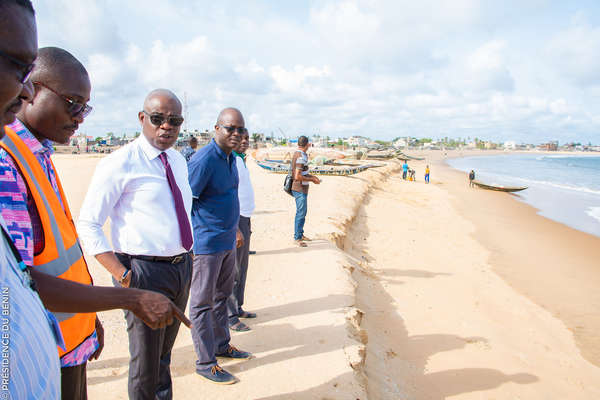 Fin des travaux de protection côtière à l’Est de Cotonou: le ministre José TONATO fait le constat.