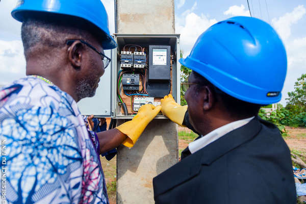 Énergie électrique en milieu rural : L’ABERME inaugure des ouvrages d’électrification dans les départements du Zou et des Collines
