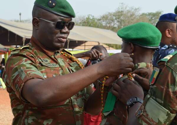 Renforcement du personnel des Forces de Défense et de Sécurité : 1701 nouvelles recrues présentées au drapeau à Bembèrèkè