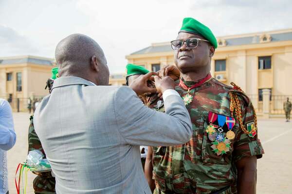 Forces Armées Béninoises : De nouveaux Officiers supérieurs montent en grade (La garnison d'Allada, la grande attraction)