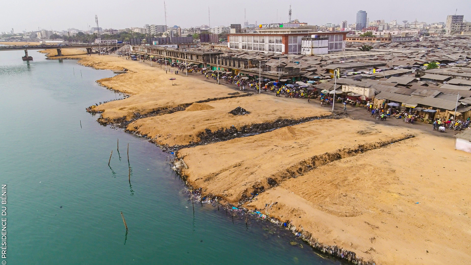 Occupation anarchique, illégale et contre-nature des berges et des rives de nos plans d’eau : Les concernés sommés de libérer les espaces au plus tard, le 31 mai 2023