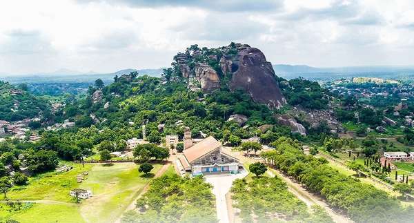 Destination Bénin : Dassa -Zoumè, pays Idaascha,  au sommet des  41 collines  de la cité des Omondjagou.