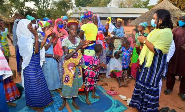 Lutte contre la pauvreté : Les femmes de Nikki et de Kalalé informées sur les avantages du Microcrédit Alafia