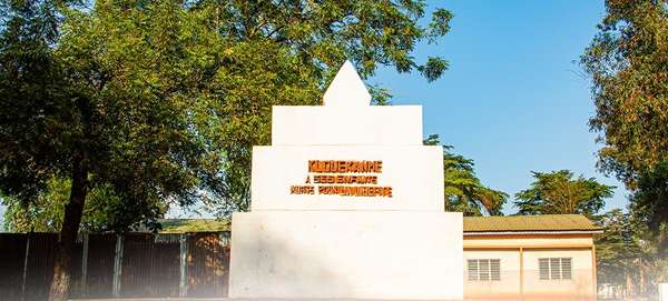 Destination Bénin : Klouèkanmè, au cœur du plus célèbre champ de pois d'angole du Bénin.