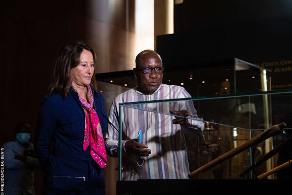 Expo Art du Bénin, d'hier et d'aujourd'hui : Ségolène Royal en visite au Palais de la Marina
