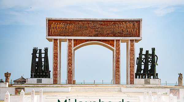 Monument e  Gouvernement de la République du Bénin