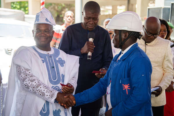 Semaine de l'Énergie Électrique au Bénin : Objectif atteint par le ministre Dona Jean-Claude HOUSSOU