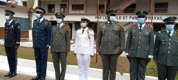 Fin de formation à l'ENSA: 27 officiers issus de 5 nationalités différentes reçoivent leurs parchemins