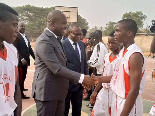 Sport et Éducation : Les ministres Oswald HOMEKY et Mahougnon KAKPO lancent la rentrée des classes et associations sportives communales