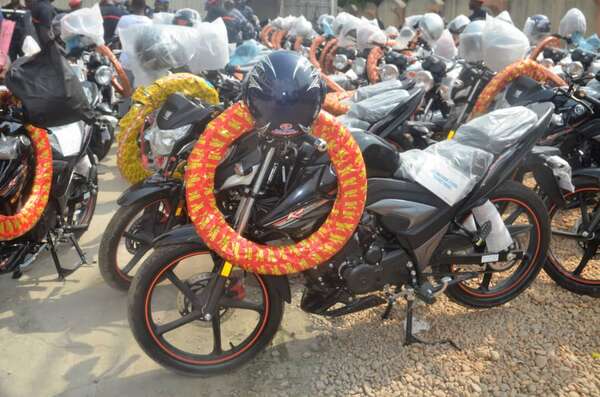 Appui aux forces de défense et de sécurité : Le gouvernement offre des motos à deux roues à la Police et à l’armée
