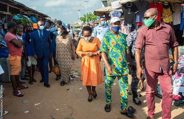 Descente d'une délégation du Ministère des Affaires Sociales suite à l'incendie survenu au marché Missèbo