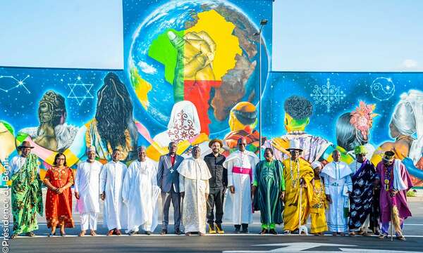 Réalisation d’une fresque murale à Cotonou : "COEXISTENCE" de l'artiste Eduardo KOBRA, pour exalter la tolérance et le dialogue interreligieux