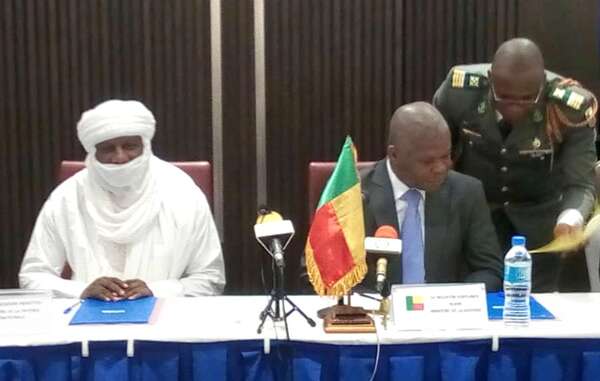 Lutte contre le terrorisme : Signature d’un accord de coopération militaire entre le Bénin et le Niger