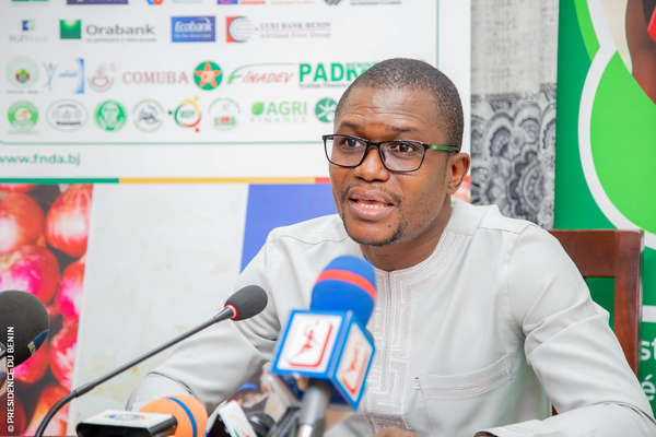 Financement des projets agricoles  Le Directeur Général du FNDA fait