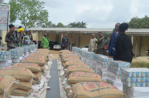 Fêtes de fin d’année : Le gouvernement réchauffe le cœur aux familles des militaires décédés en mission