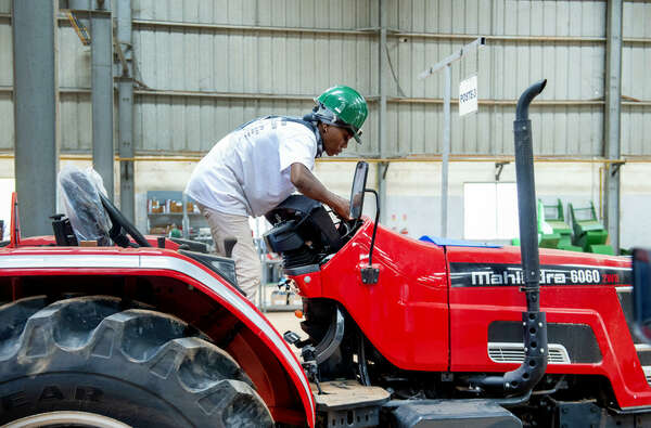 Mécanisation Agricole : Les performances de la SoNaMA comblent les attentes du Gouvernement