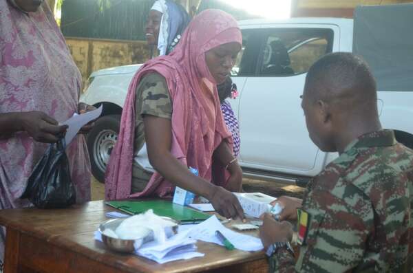 Consultations et médicaments gratuits : Les Forces Armées Béninoises renforcent leurs liens de proximité avec les populations de Malanville