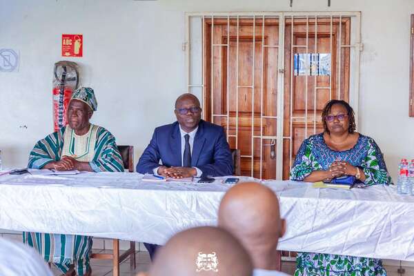 Enseignements Maternel et Primaire : Le Ministre Armand Kuyema NATTA poursuit sa tournée de proximité dans l'Atlantique et le Littoral