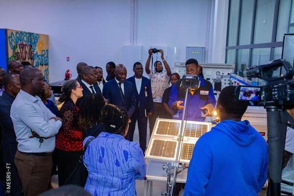 Innovation au Bénin : Le Gouvernement découvre le potentiel de l'UniPod de l'UAC