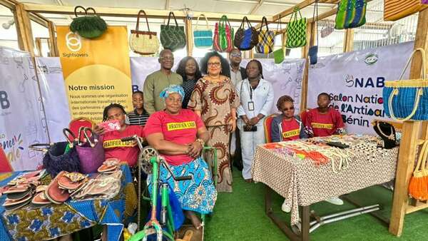 Salon national de l’artisanat du Bénin: La Ministre TOGNIFODÉ apporte son appui aux personnes handicapées