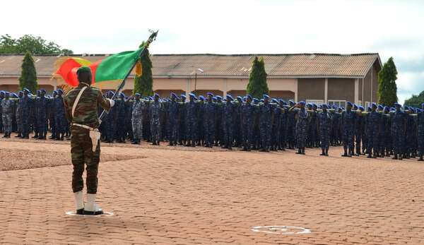 Présentation de jeunes soldats au drapeau : 840 nouvelles recrues s'engagent pour leur pays
