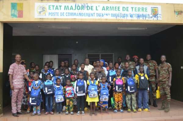 Appui en kits scolaires aux enfants orphelins de militaires : Le Gouvernement poursuit son engagement