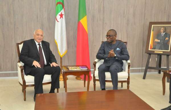 Crise politique au Niger : L’Algérie et le Bénin réaffirment leur opposition à la prise du pouvoir par les armes
