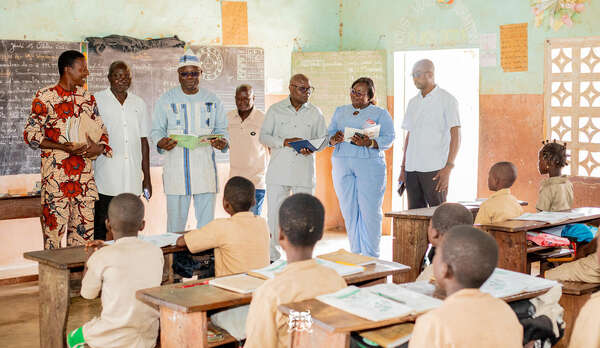 Suivi de la rentrée scolaire 2026-2027 : Le Ministre Armand Kuyema NATTA en visite inopinée dans plusieurs écoles du Borgou et de l’Alibori