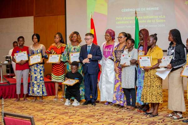 Prix d'excellence de la Ceinture et de la Route de la Soie : Le Gouvernement du Bénin et la Chine priment soixante (60) étudiants