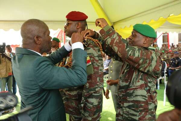 Forces Armées Béninoises : La Nation élève deux Officiers Supérieurs au rang de Généraux