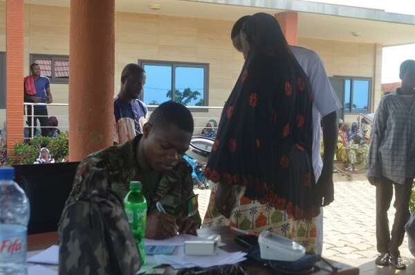 Renforcement des liens Armée-Nation : Les FAB au chevet des populations de Banikoara