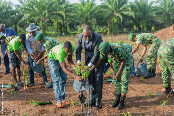 42ème Journée nationale de l’arbre à Tori-Bossito : Les enfants Ambassadeurs des forêts du Bénin au cœur de l’engagement écologique